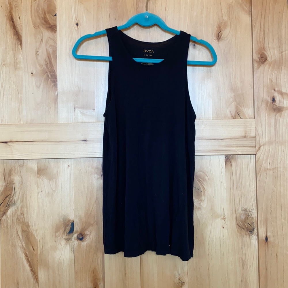 Flowy Black racerback tank